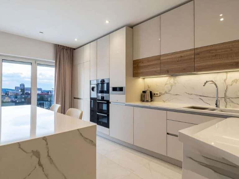 Evitar Manchas em Superfícies de Mármore